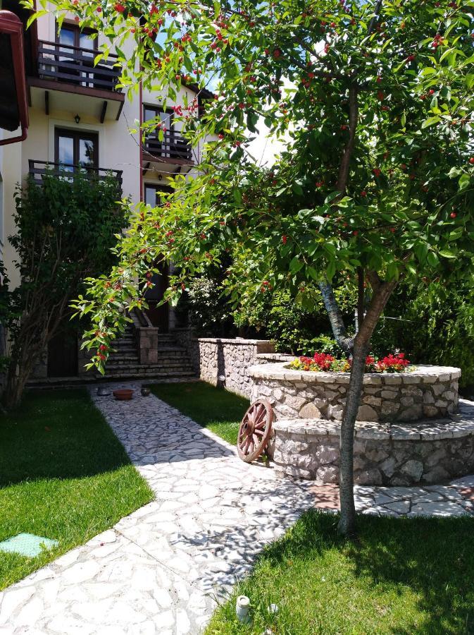 Dryas Guesthouse Полидросос Экстерьер фото